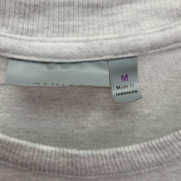 Athleta criss-cross sweatshirt Light Heather gray - Picture 5 of 9